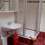 Nyaraló Katja